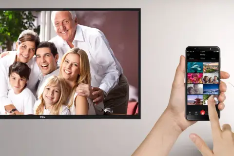 Jak połączyć iPhone'a z TV? AirPlay, Chromecast, HDMI wybierz!