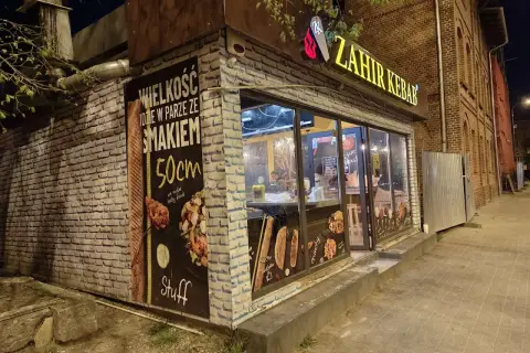 Zahir Kebab: wielkość i smak 50 cm. Sprawdź cennik i zamów pyszne jedzenie.