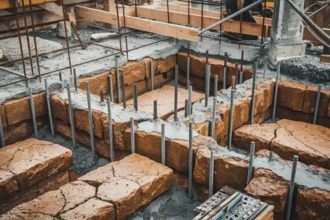 Jak głęboko fundamentu - uniknij kosztownych błędów w budowie