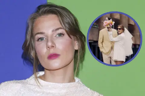 Marta Wierzbicka z mężem w dniu ślubu, ona w białej sukience i welonie, on w beżowym garniturze.