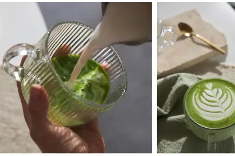 Jak przygotować herbatę matcha: spienione mleko wlewane do zielonego napoju w szklance, a obok gotowy napój z pianką latte art.