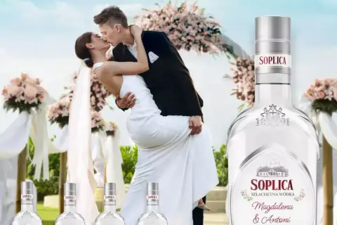Wódka na wesele: Ranking, ilość i gdzie kupić najtaniej? Poradnik