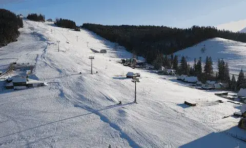 Małe Ciche: Narty, szlaki i bacówki. Poczuj autentyczne Tatry!