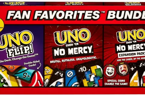Zestaw kartowe "Fan Favorites Bundle" zawiera gry UNO Flip!, UNO Show 'Em No Mercy i dodatek do UNO No Mercy. Nowe uno dla fanów!