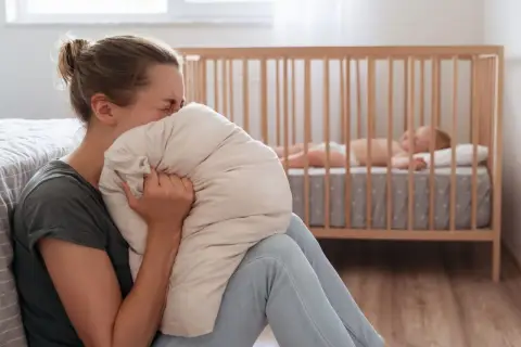 Depresja ciążowa: objawy, leczenie i wsparcie. Rozpoznaj sygnały!