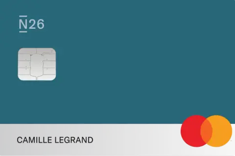 Carte N26 avec puce et nom "CAMILLE LEGRAND", logo Mastercard.
