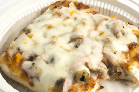 Czy mrożoną pizzę można zrobić w mikrofali? Sprawdź skuteczne metody