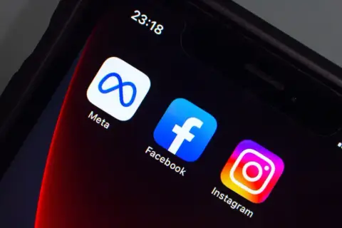 Czy warto połączyć Instagram z Facebookiem? Odkryj kluczowe korzyści