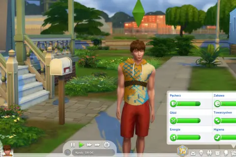 Młody Sim w kolorowej koszulce i czerwonych spodenkach stoi przed domem. Wskaźniki potrzeb pokazują, że jest głodny i potrzebuje zabawy. To kod na potrzeby The Sims 4.