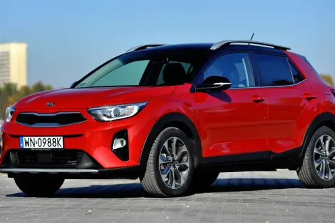 Kia Stonic pojemność baku – ile litrów i jak wpływa na zasięg?