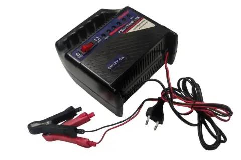 Prostownik 6V/12V z przełącznikiem. Czy prostownikiem 12v można ładować akumulator 6v? Tak, ten model to umożliwia.