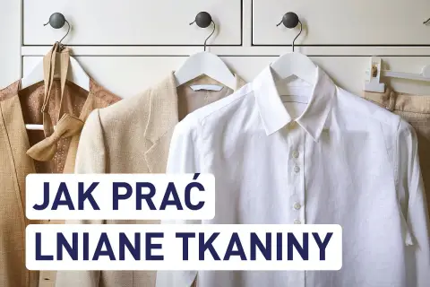 Jak prać len? Wieszak z lnianą koszulą i marynarkami.