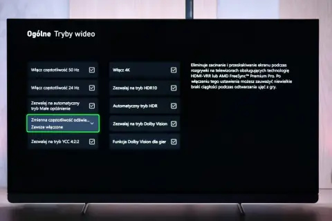 Ustawienia trybów wideo na telewizorze Samsung S90D: zmienna częstotliwość odświeżania, 4K, HDR i Dolby Vision dla płynnej gry.
