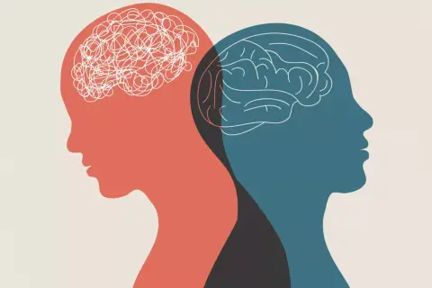Dwa profile ludzkie, jeden z chaotycznym mózgiem, drugi z uporządkowanym. Symbolizuje to wyzwania i możliwości w studiach psychologicznych.