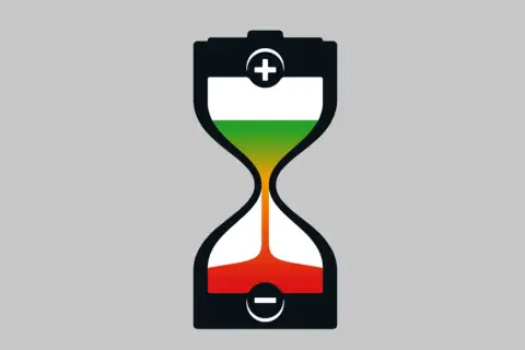 Bateria w kształcie klepsydry z kolorowym wskaźnikiem naładowania. Zastanawiasz się, jak długo ładować akumulator 55ah?