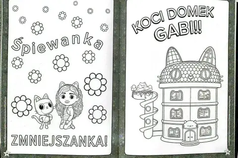 Koci domek Gabi kolorowanka: Gabi i Pufiś otoczeni kwiatkami, obok zjeżdżalnia i domek w kształcie kota.