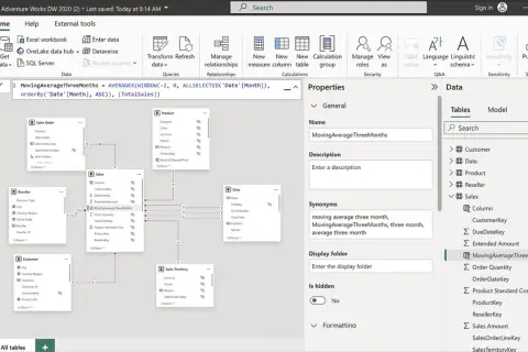 Modello dati Power BI con tabelle correlate: Sales, Customer, Product, Reseller, Date e Sales Territory. La tabella Sales contiene la misura "MovingAverageThreeMonths".