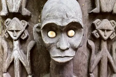 Afrikanische Holzskulpturen: Echtheit, Stil & Kaufberatung