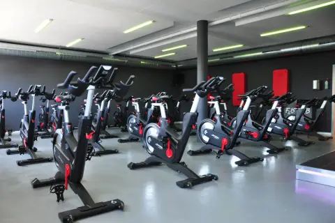 Jaki rower do ćwiczeń w domu wybrać, aby uniknąć błędów?