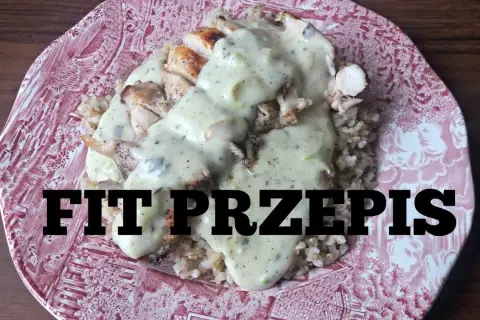 Dietetyczny biały sos: smaczny i lekki przepis bez wyrzutów sumienia