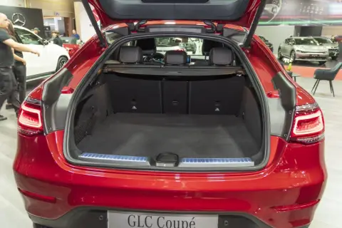 Mercedes GLC wymiary: SUV, Coupé, bagażnik. Zmieści się w garażu?