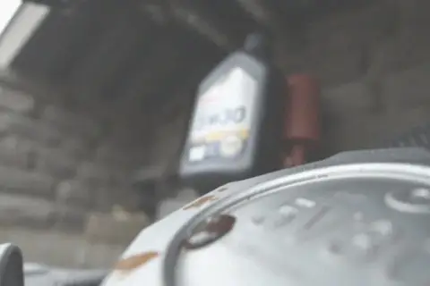 Jaki olej do silnika 1.9 TDI 105 KM? Uniknij kosztownych błędów