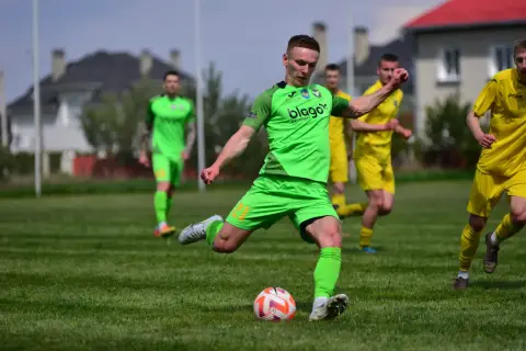 Od lokalnego stadionu do wielkich rozgrywek reprezentacyjnych: jak rodzi się piłkarska pasja