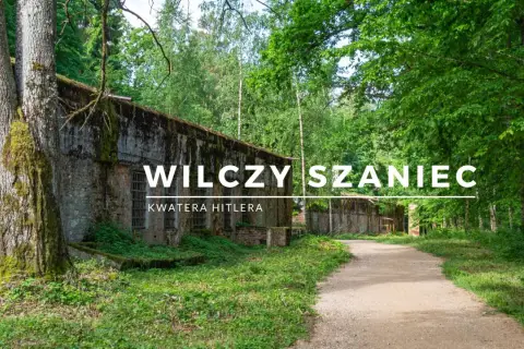Wilczy Szaniec, dawna kwatera Hitlera. Ile trwa zwiedzanie tego historycznego miejsca? Ścieżka prowadzi przez las do bunkrów.