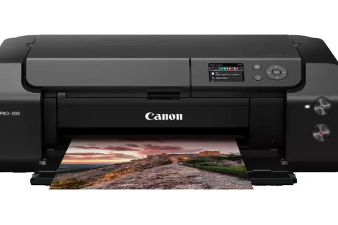 Canon PRO-300 – najlepsza drukarka do zdjęć, która wydrukuje Twój krajobraz z zachodem słońca.