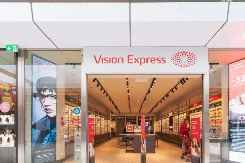 Ile zarabia optyk w Vision Express? Zaskakujące fakty o wynagrodzeniach