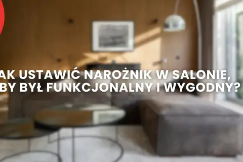 Nowoczesny narożnik na środku salonu, otoczony minimalistycznymi stolikami kawowymi.