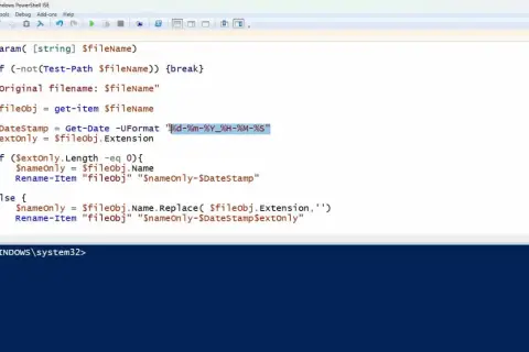 Fragment kodu PowerShell z kursu, który dodaje datę do nazwy pliku.