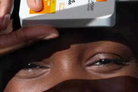 El mejor protector solar para rostro piel mixta que evita brillos y sequedad