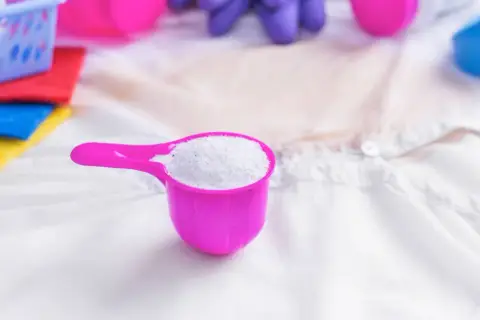 Najlepsze odplamiacze na stare plamy, które naprawdę działają