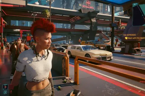 Kobieta z irokezem na tle miasta w stylu cyberpunk 2077 aktualizacja. W tle samochody i budynki.