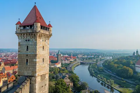 Cieszyn: Wieża Piastowska - Symbol miasta z widokiem na Czechy