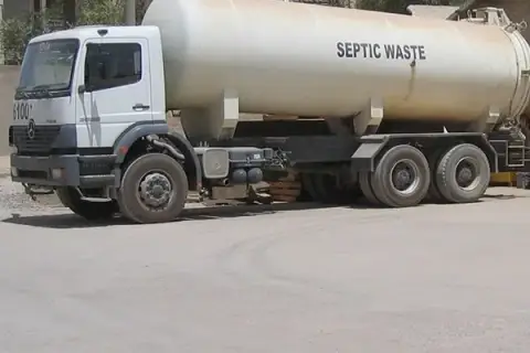 Ile kosztuje zabudowa asenizacyjna? Ceny i opcje dla rolników