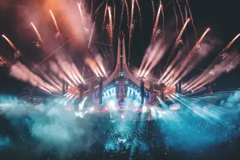 Ile zarabia DJ na Tomorrowland? Zaskakujące stawki i fakty