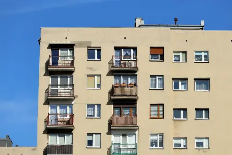 Spółdzielnia mieszkaniowa: Poznaj prawa, własność i nadchodzące zmiany