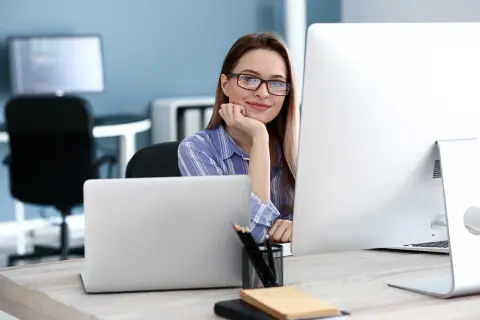 Content writer co to - poznaj kluczowe obowiązki i znaczenie tej roli