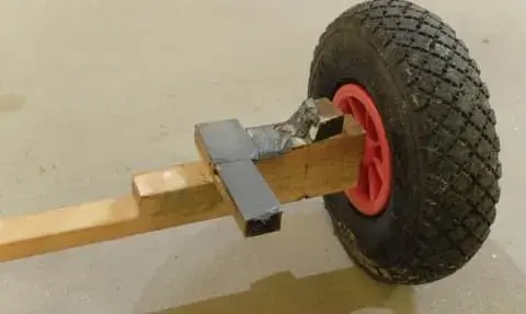 Wózek do kajaka DIY: Zbuduj sam i zaoszczędź!