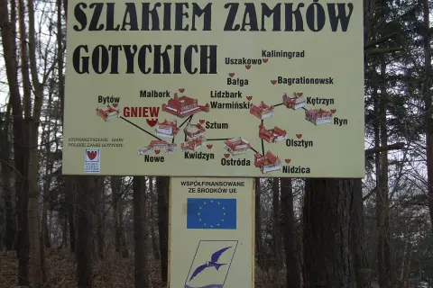 Mapa szlak zamków krzyżackich. Poznaj trasę przez Gniew, Malbork, Lidzbark Warmiński i inne gotyckie twierdze.