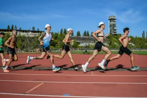 Ile metrów ma bieżnia stadionu? Odkryj standardowe wymiary toru