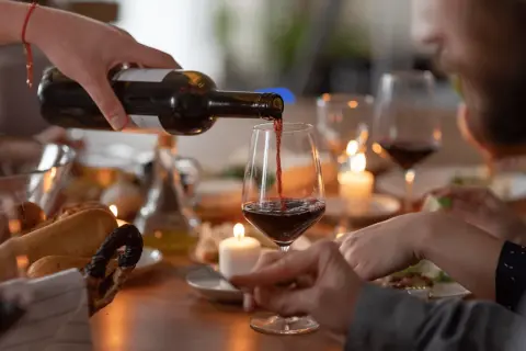 Gdzie na wino w Warszawie? Odkryj najlepsze wine bary w mieście
