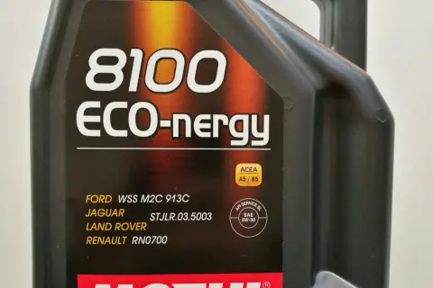 Motul 5W30 A5/B5 – właściwości, zastosowanie i opinie użytkowników