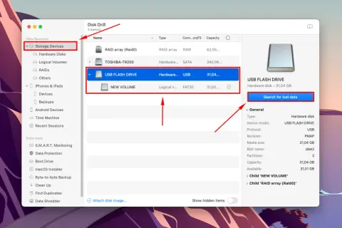 El programa Disk Drill muestra que no se reconoce el dispositivo USB, una unidad flash de 31,04 GB, y ofrece buscar datos perdidos.
