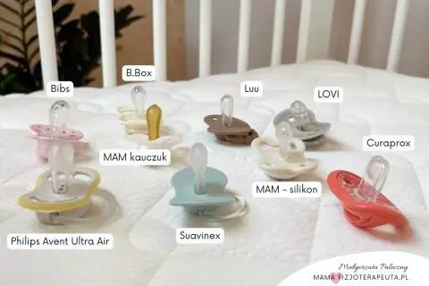 Różne smoczki dla noworodka: Bibs, B.Box, Luu, LOVI, MAM, Suavinex, Philips Avent. Jaki smoczek dla noworodka wybrać?