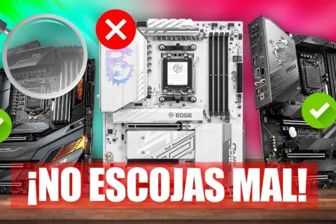 Comparativa de tipos de placa base: una negra con check verde, una blanca con cruz roja y otra negra con check verde. ¡No elijas mal!
