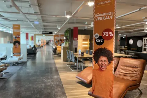 Gastro-Möbel gebraucht: Sparen Sie bis zu 70% So geht's!