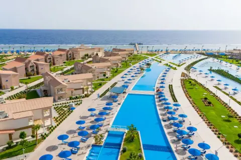 Albatros Sea World Marsa Alam: opinie o tym rajskim kurorcie z basenami i widokiem na morze.